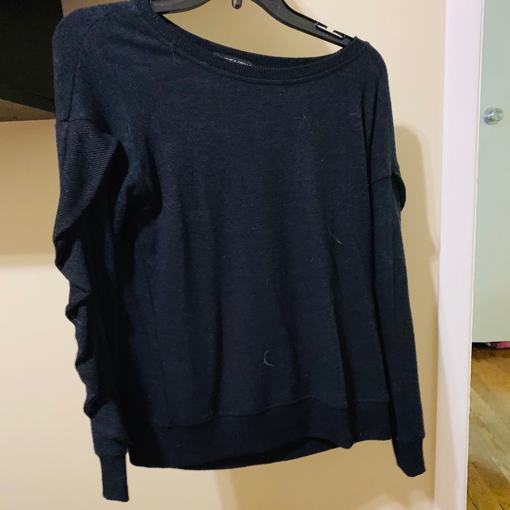Ruffle sleeved light weight sweater
